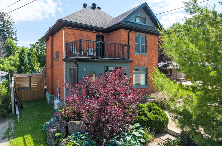 151-Nelson-Street-West-MLS-and-Web-007-hm