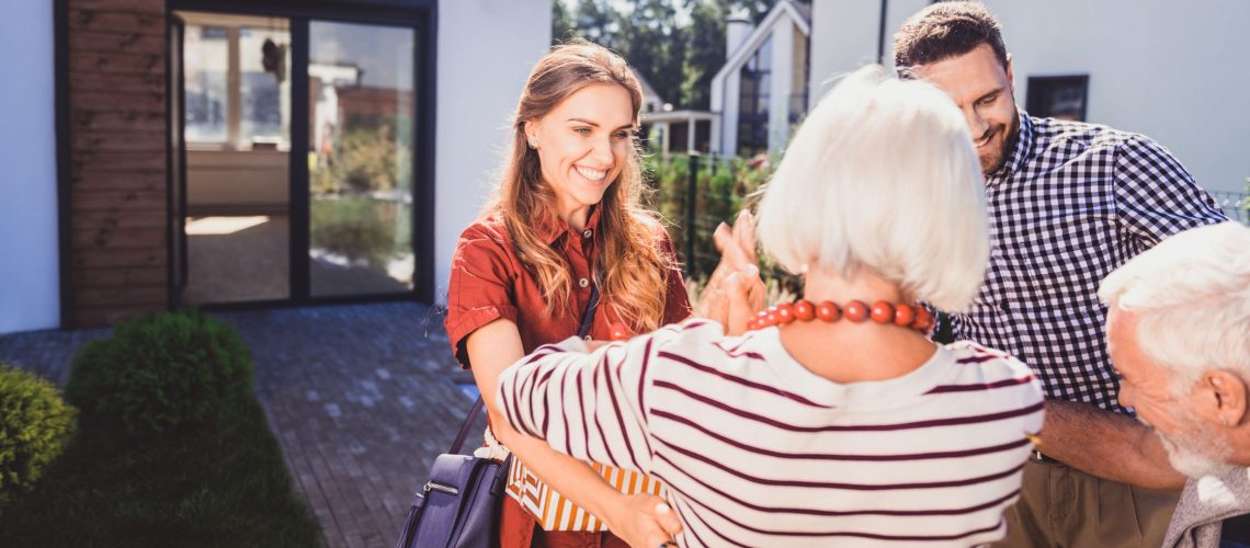 Helping Aging Parents Sell Their Home